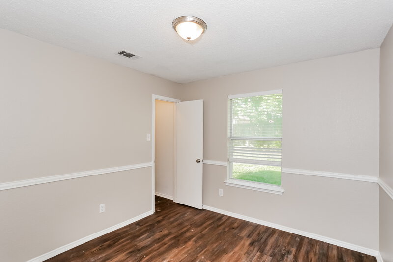 2,160/Mo, 603 Hollyberry Dr Mansfield, TX 76063 Bedroom View 2