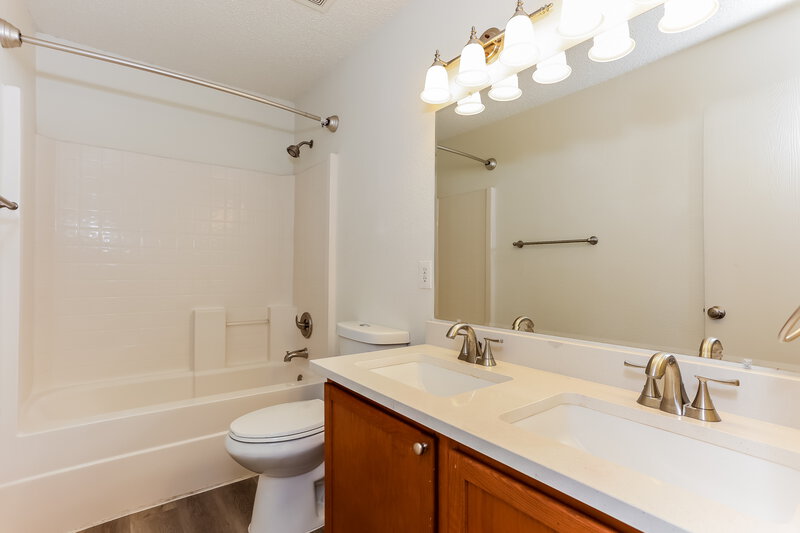 2,810/Mo, 4024 Fox Trot Drive Fort Worth, TX 76123 Bathroom View