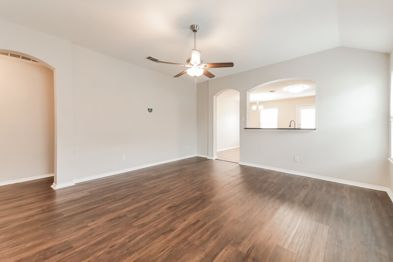 1,855/Mo, 220 Belford St N Anna, TX 75409 Living Room View