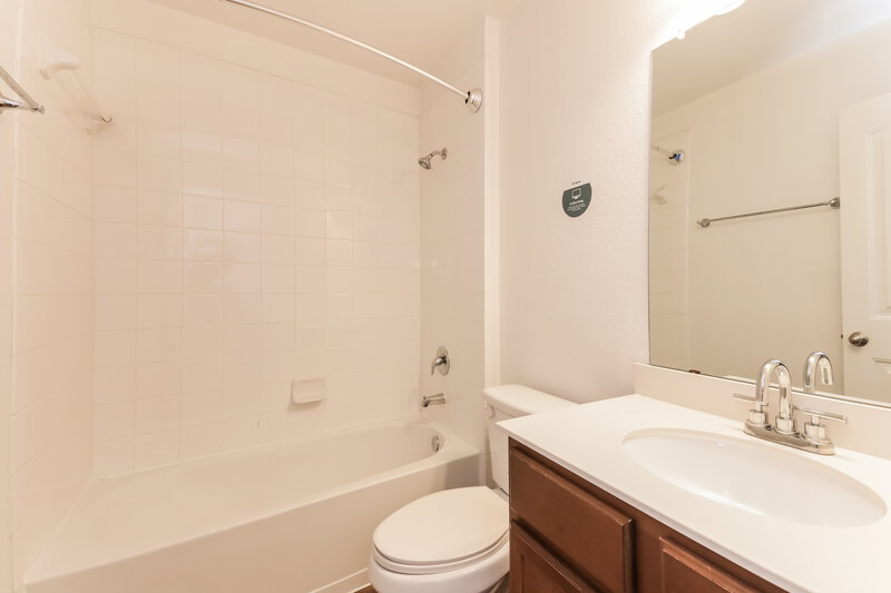 1,855/Mo, 220 Belford St N Anna, TX 75409 Bathroom View