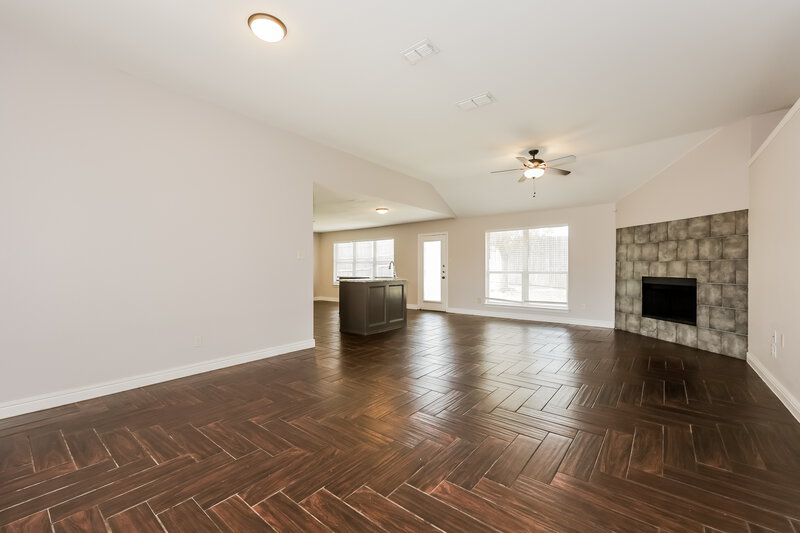 2,195/Mo, 613 Fawn Meadow Trl Kennedale, TX 76060 Living Room View