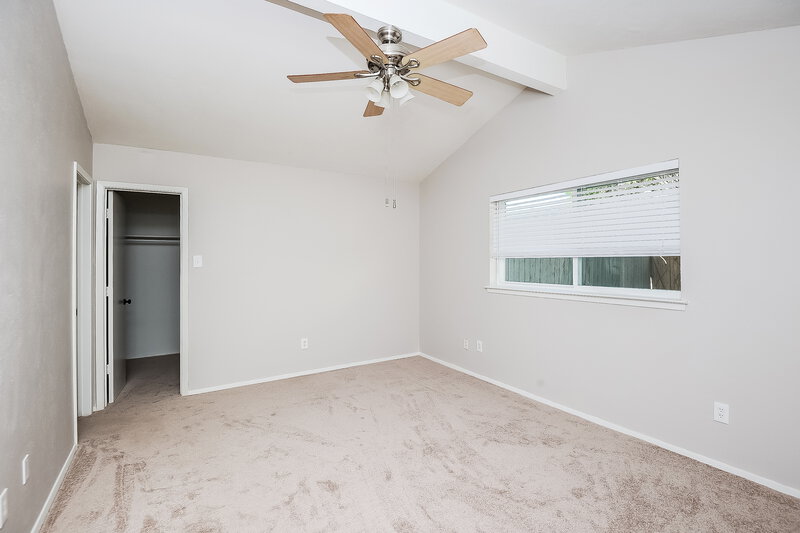 2,225/Mo, 5506 Marquette St Arlington, TX 76018 Master Bedroom View