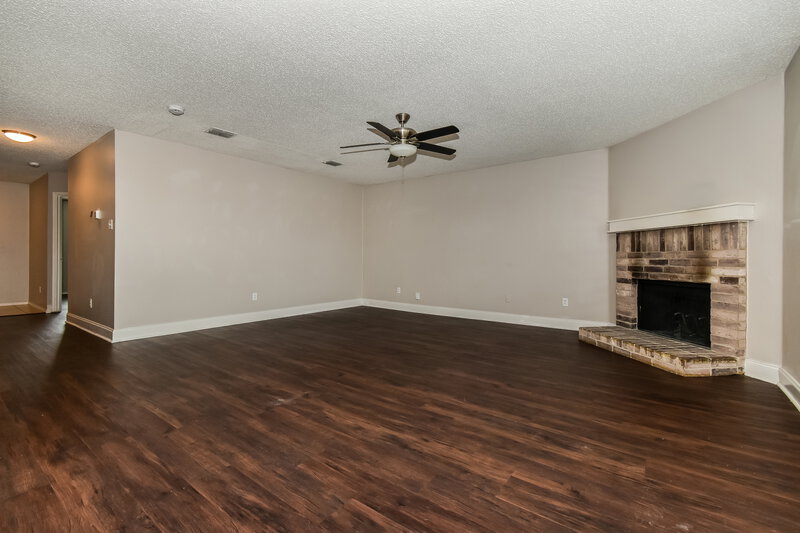 1,855/Mo, 1476 Hickory Creek Ln Rockwall, TX 75032 Living Room View 3