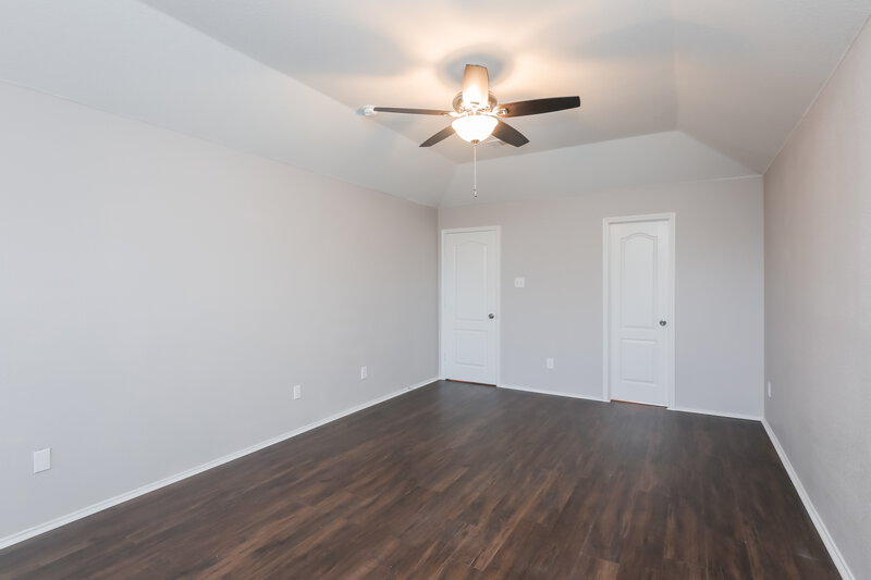 2,285/Mo, 1217 Rio Verde Drive DeSoto, TX 75115 Master Bedroom View 2