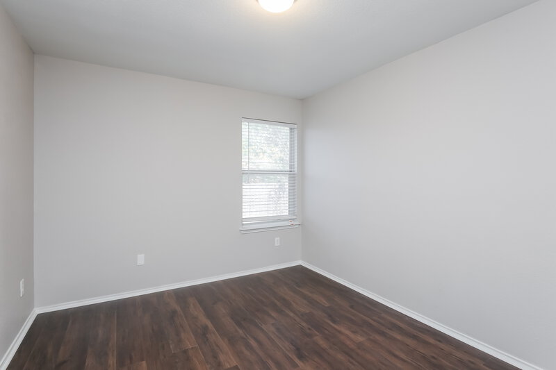 2,285/Mo, 1217 Rio Verde Drive DeSoto, TX 75115 Bedroom View 2