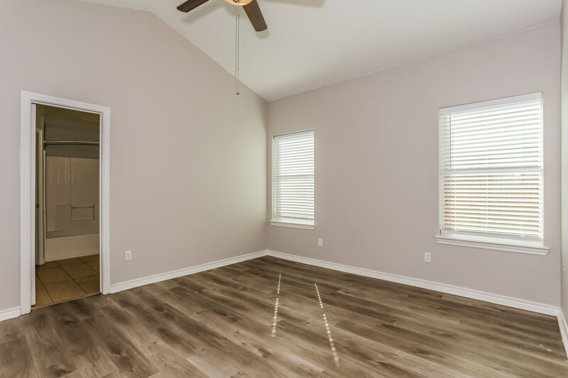 1,895/Mo, 1844 Alanbrooke Drive Fort Worth, TX 76140 Main Bedroom View