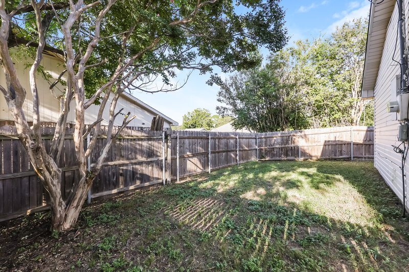 2,125/Mo, 4601 Fernwood Dr Arlington, TX 76001 Exterior View