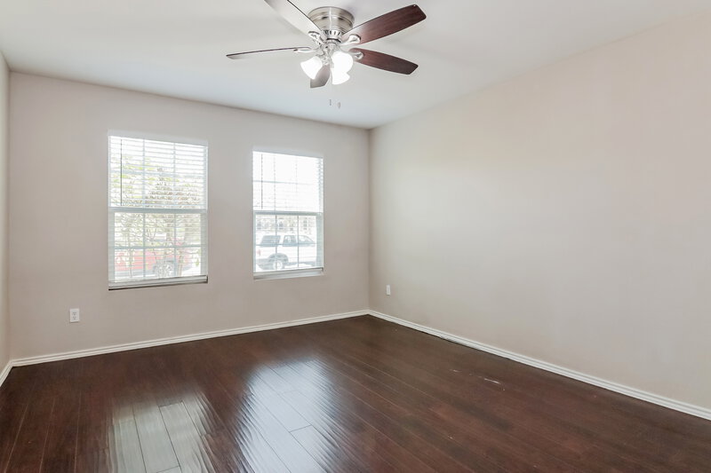 2,260/Mo, 8123 Stowe Springs Ln Arlington, TX 76002 Bedroom View