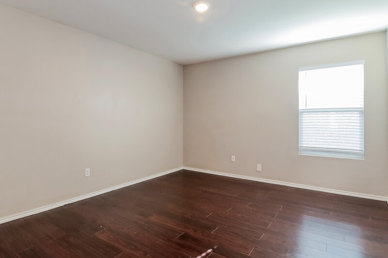 2,260/Mo, 8123 Stowe Springs Ln Arlington, TX 76002 Bedroom View 2