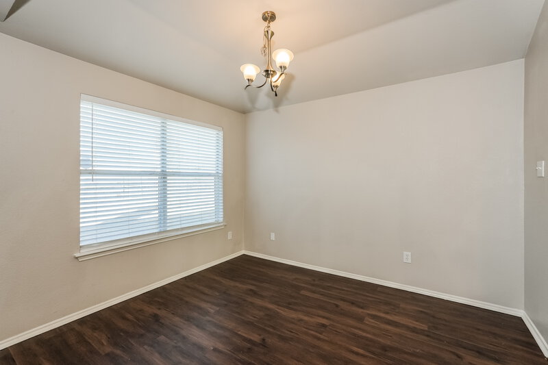 1,950/Mo, 1137 Alicia Ln Lancaster, TX 75134 Dining Room View