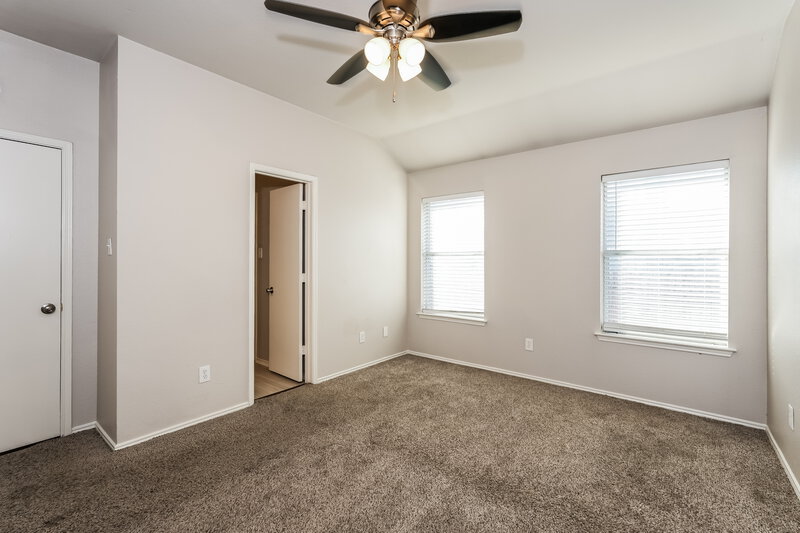 1,950/Mo, 1137 Alicia Ln Lancaster, TX 75134 Main Bedroom View