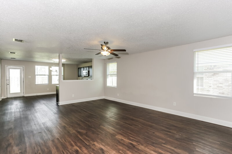 2,440/Mo, 3528 Quannah Dr Grand Prairie, TX 75052 Living Room View
