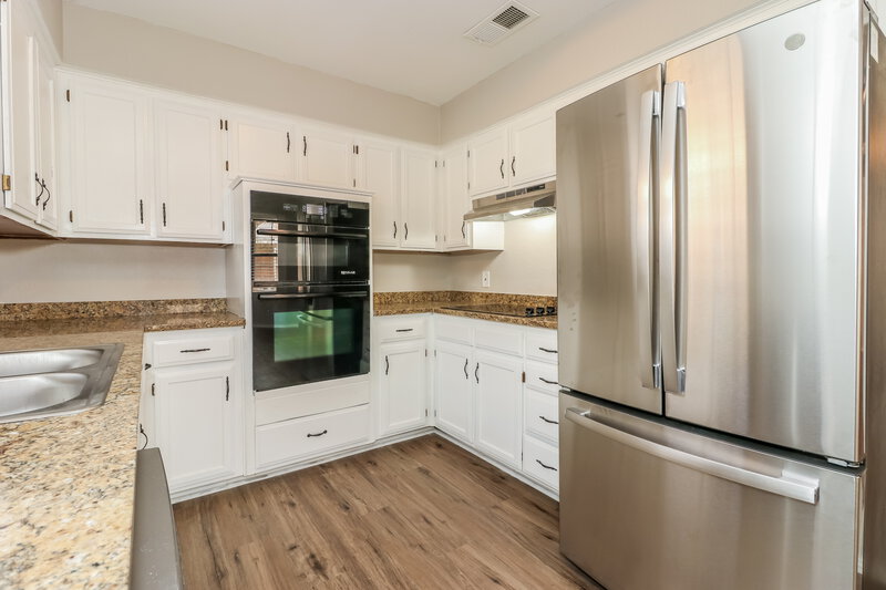 2,160/Mo, 5118 El Rancho Ct Arlington, TX 76017 Kitchen View