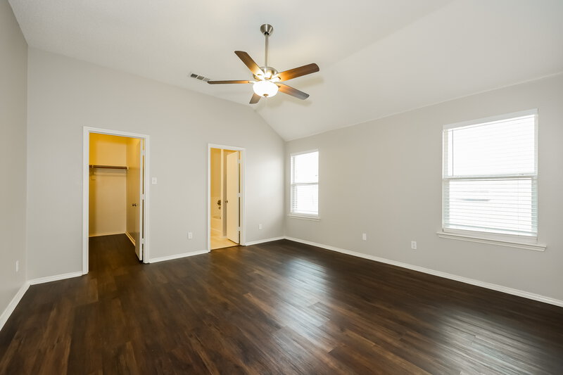 1,890/Mo, 2133 Acorn Grove Mesquite, TX 75181 Main Bedroom View