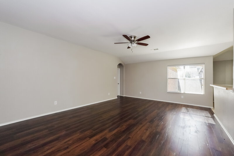 2,340/Mo, 1222 Alhambra Dr Lancaster, TX 75146 Living Room View