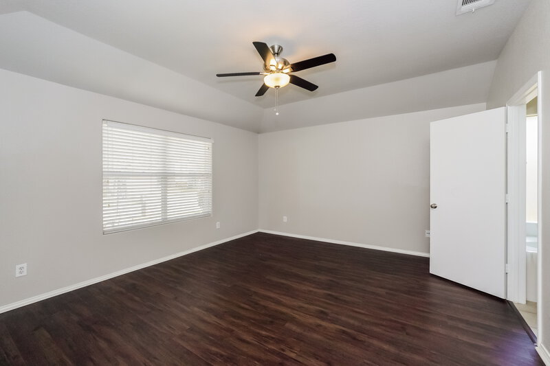 2,340/Mo, 1222 Alhambra Dr Lancaster, TX 75146 Main Bedroom View