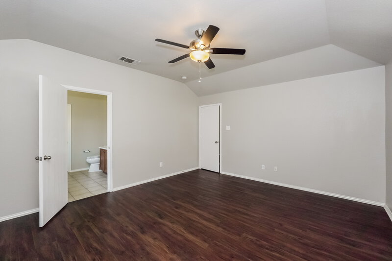 2,340/Mo, 1222 Alhambra Dr Lancaster, TX 75146 Main Bedroom View 2