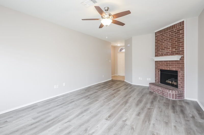 2,215/Mo, 718 Azalea Lane Cedar Hill, TX 75104 Living Room View 3