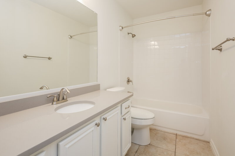 2,215/Mo, 718 Azalea Lane Cedar Hill, TX 75104 Bathroom View