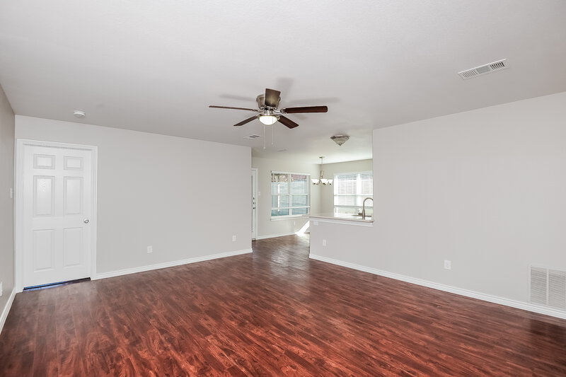 1,965/Mo, 5008 Waddell St Fort Worth, TX 76114 Living Room View
