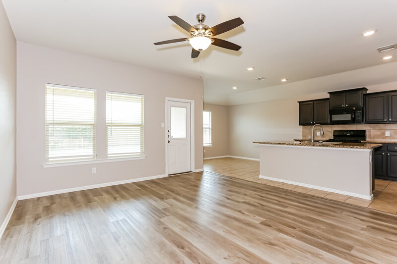 2,065/Mo, 836 Watson Way Crowley, TX 76036 Living Room View 3