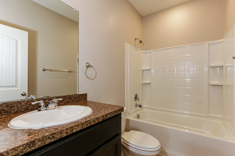 2,065/Mo, 836 Watson Way Crowley, TX 76036 Bathroom View