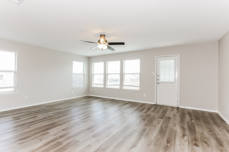2,475/Mo, 608 Candelila Drive DeSoto, TX 75115 Living Room View