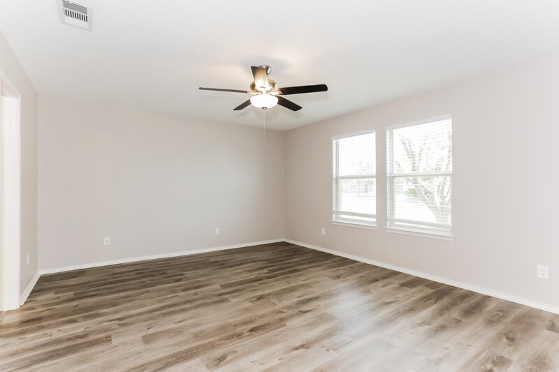 2,475/Mo, 608 Candelila Drive DeSoto, TX 75115 Main Bedroom View