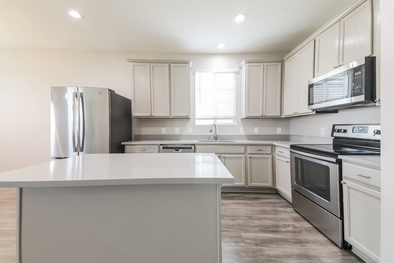 2,115/Mo, 1724 Gayla Creek Dr Little Elm, TX 75068 Kitchen View 2