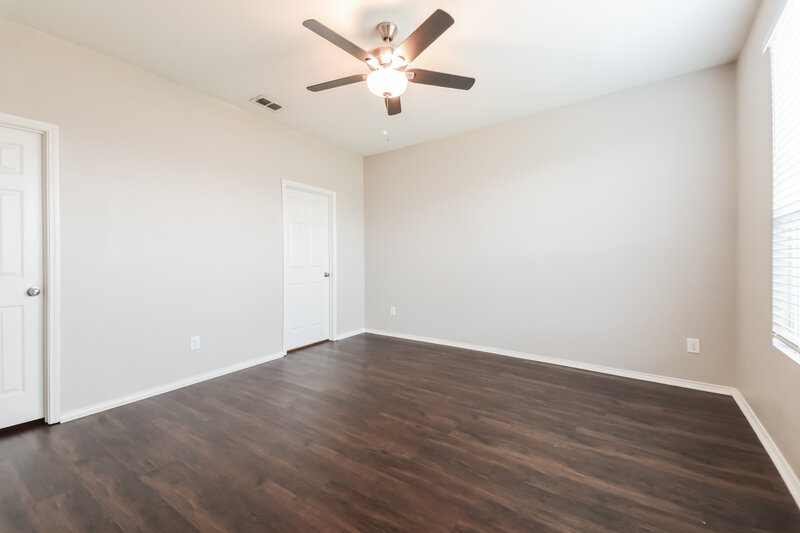 2,115/Mo, 1724 Gayla Creek Dr Little Elm, TX 75068 Main Bedroom View