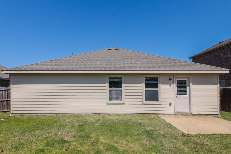 1,990/Mo, 1611 Sorghum Dr Princeton, TX 75407 Rear View