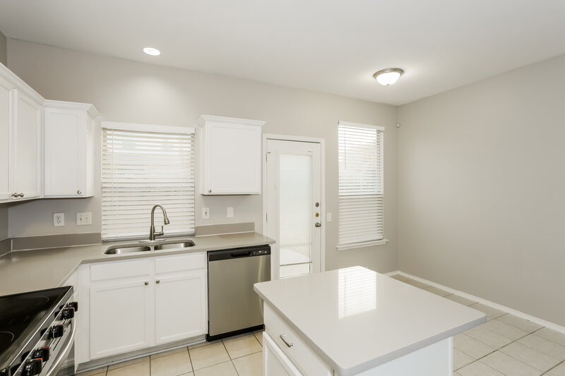 2,155/Mo, 8212 French Quarter Ln Fort Worth, TX 76123 Kitchen View 2