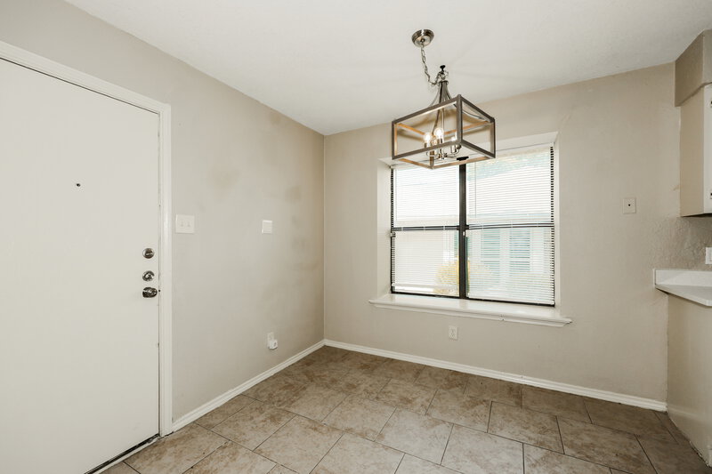 2,450/Mo, 904 Fairfield Ln Flower Mound, TX 75028 Breakfast Nook View