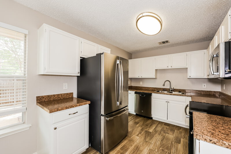 2,205/Mo, 8500 Charleston Avenue Fort Worth, TX 76123 Kitchen View