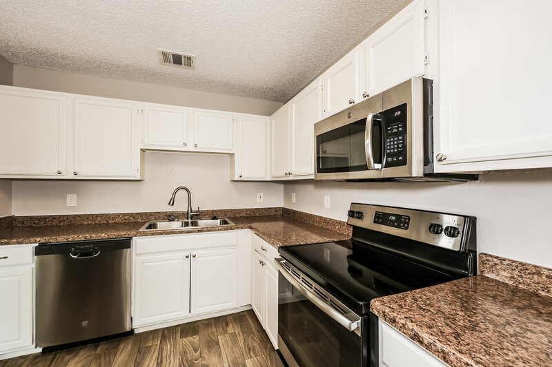 2,205/Mo, 8500 Charleston Avenue Fort Worth, TX 76123 Kitchen View 2