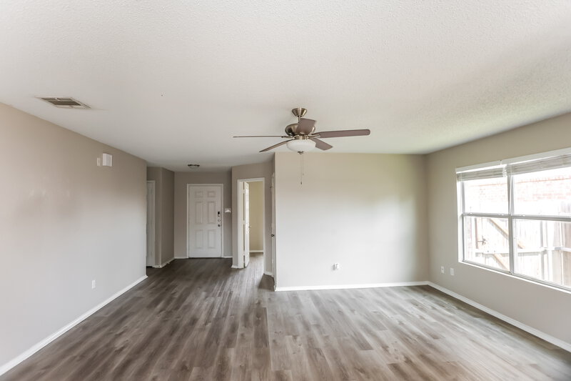 1,995/Mo, 9217 Saint Martin Rd Fort Worth, TX 76123 Living Room View 2