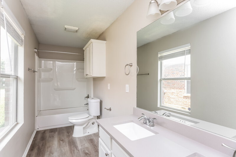1,995/Mo, 9217 Saint Martin Rd Fort Worth, TX 76123 Main Bathroom View