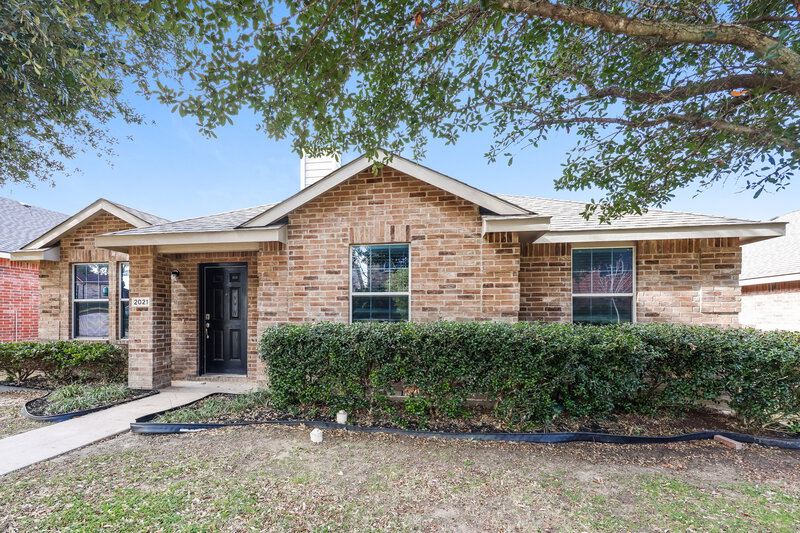 2,095/Mo, 2021 Bentwood Dr Glenn Heights, TX 75154 Front View