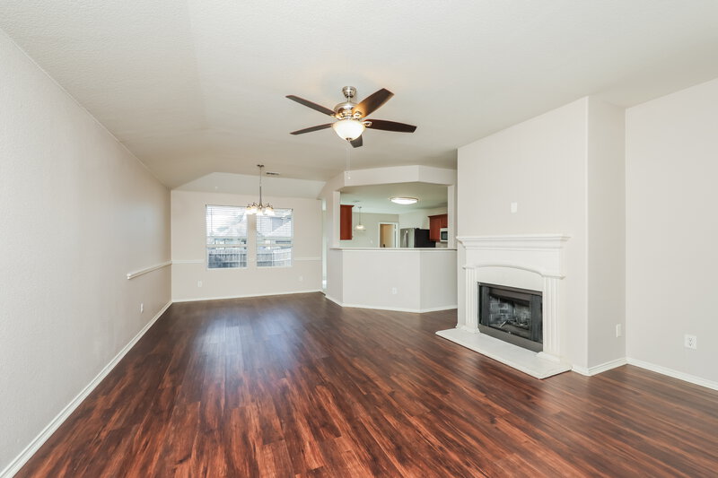 2,095/Mo, 2021 Bentwood Dr Glenn Heights, TX 75154 Living Room View 2