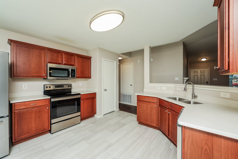 2,095/Mo, 2021 Bentwood Dr Glenn Heights, TX 75154 Kitchen View 3