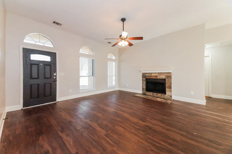 1,965/Mo, 423 Trout St Rockwall, TX 75032 Living Room View 3