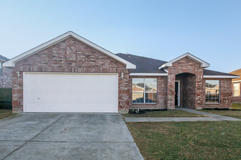 1,870/Mo, 1016 Winding Creek Drive Cedar Hill, TX 75104 External View