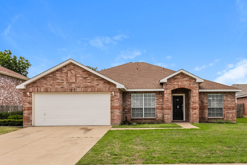 2,605/Mo, 1016 Winding Creek Drive Cedar Hill, TX 75104 External View