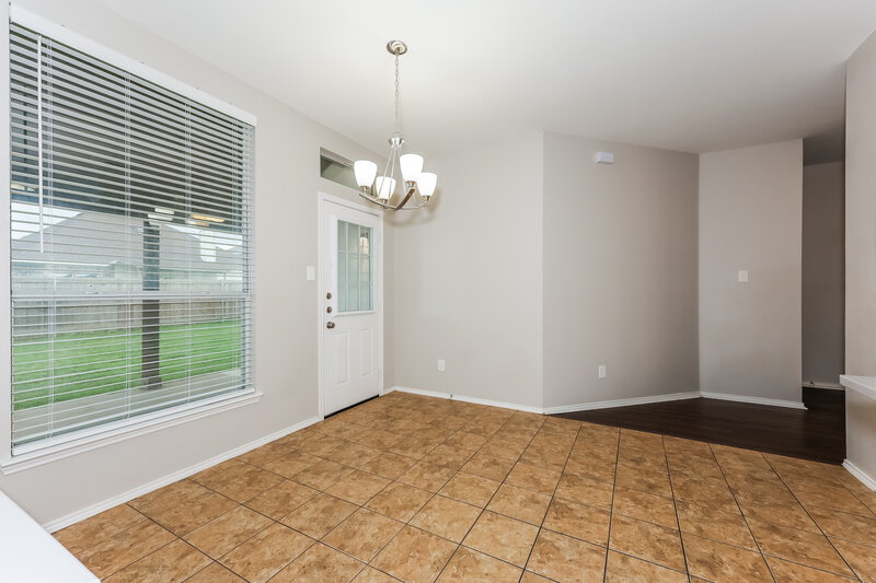 2,605/Mo, 1016 Winding Creek Drive Cedar Hill, TX 75104 Dining Room View 2