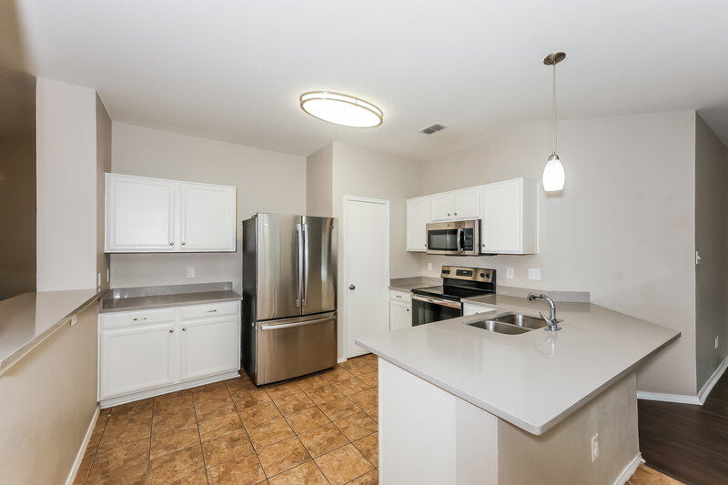 2,605/Mo, 1016 Winding Creek Drive Cedar Hill, TX 75104 Kitchen View