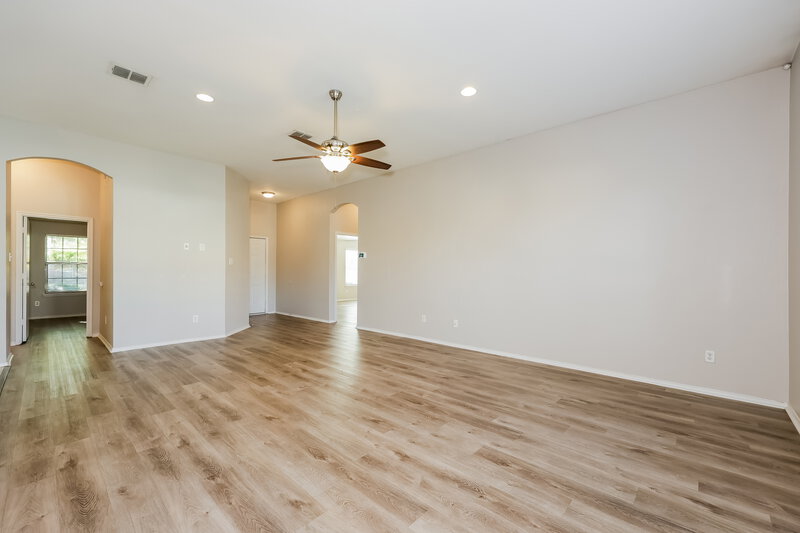 1,930/Mo, 1357 Illinois Ave Lancaster, TX 75134 Living Room View 3