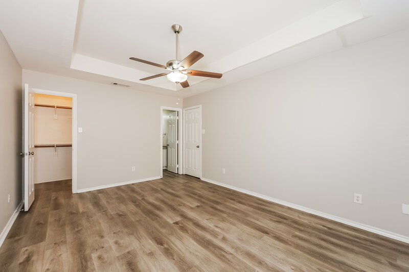 2,060/Mo, 822 Astaire Ave Duncanville, TX 75137 Main Bedroom View 2