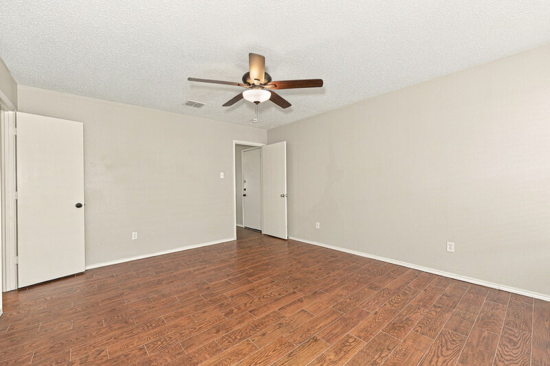 2,080/Mo, 2813 Mcintosh Court Lancaster, TX 75134 Primary Bedroom View 2