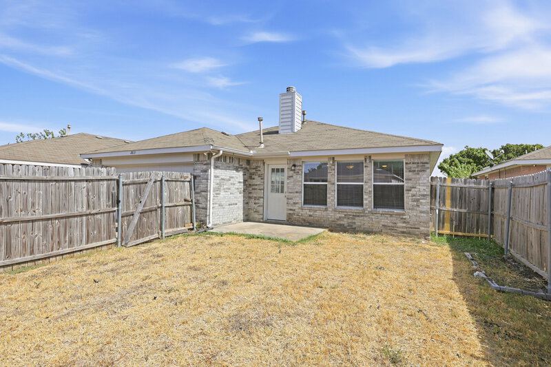 2,080/Mo, 2813 Mcintosh Court Lancaster, TX 75134 Rear View