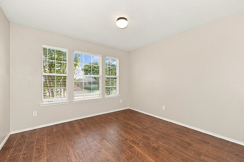 2,080/Mo, 2813 Mcintosh Court Lancaster, TX 75134 No Caption View